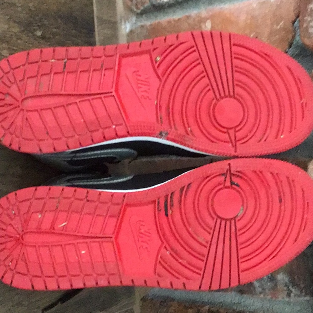 Nike Air Jordan 1’s Johnny Kilroy - Picture 8 of 8